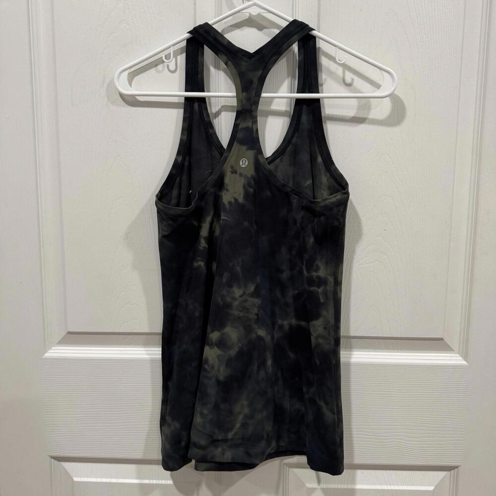 Women’s Lululemon Tie Dye Tank Top Size 4?Multicolor Black Workout Athletic Yoga - Picture 7 of 7